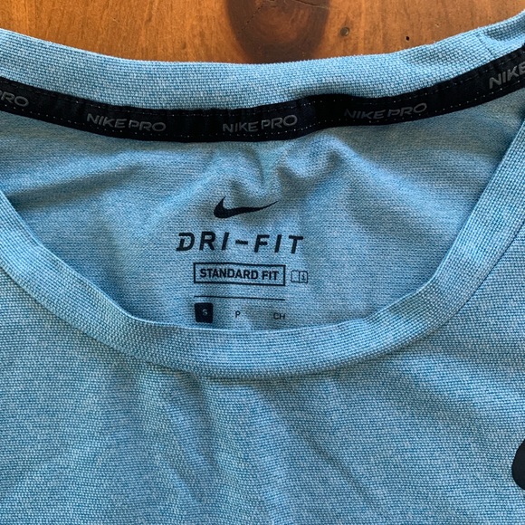 Nike Pro Dri Fit T-Shirt - Picture 5 of 6
